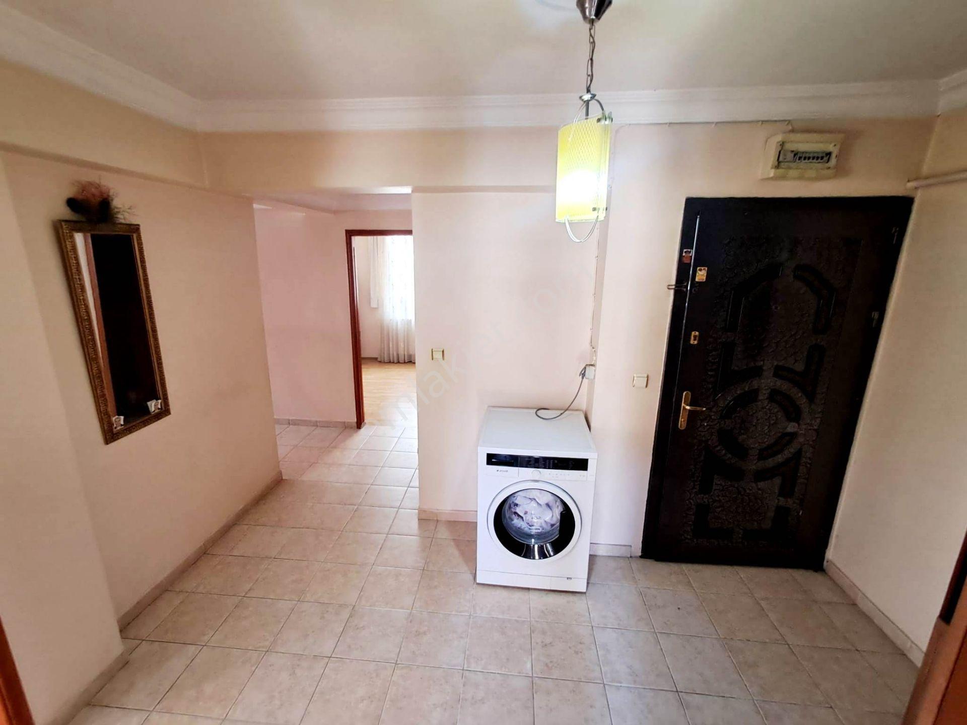 Uzman Emlak'dan 19 Mayıs Cadde Yanında Orta Katta Yapılı Geniş 3+1 Daire — fotoğraf 22