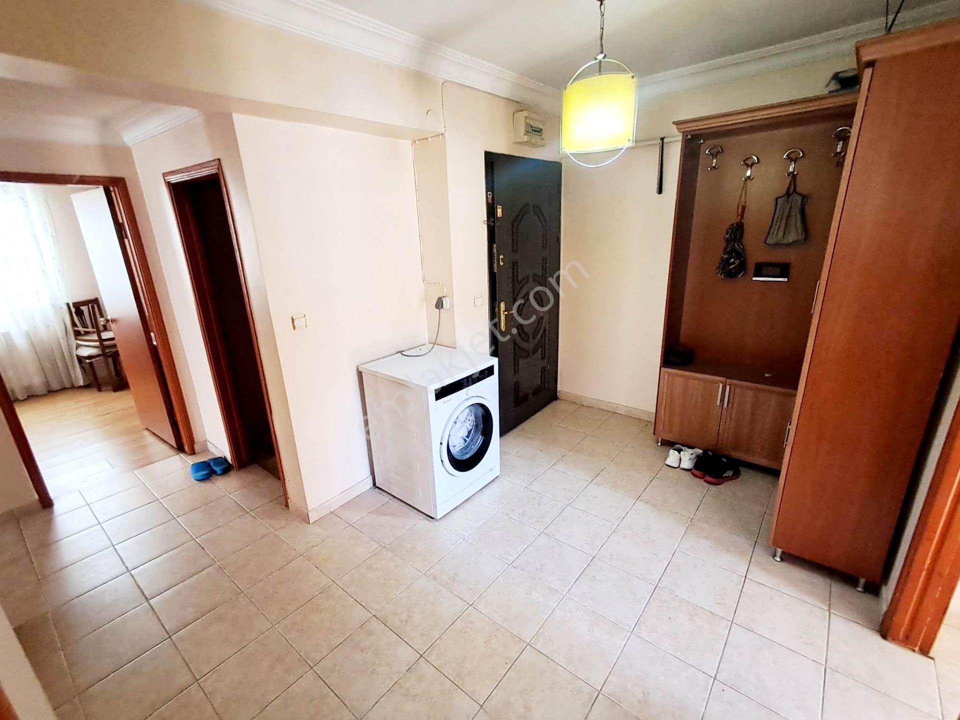 Uzman Emlak'dan 19 Mayıs Cadde Yanında Orta Katta Yapılı Geniş 3+1 Daire — fotoğraf 23