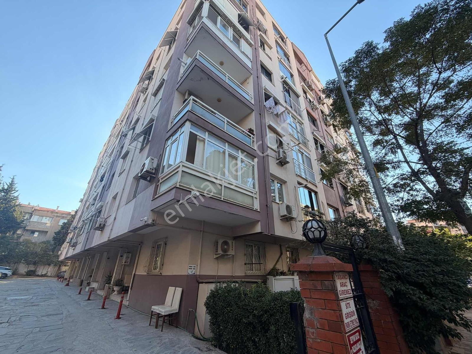 Şirinyer Emek Sitesinde Ara Kat 3+1 Otoparklı — fotoğraf 2
