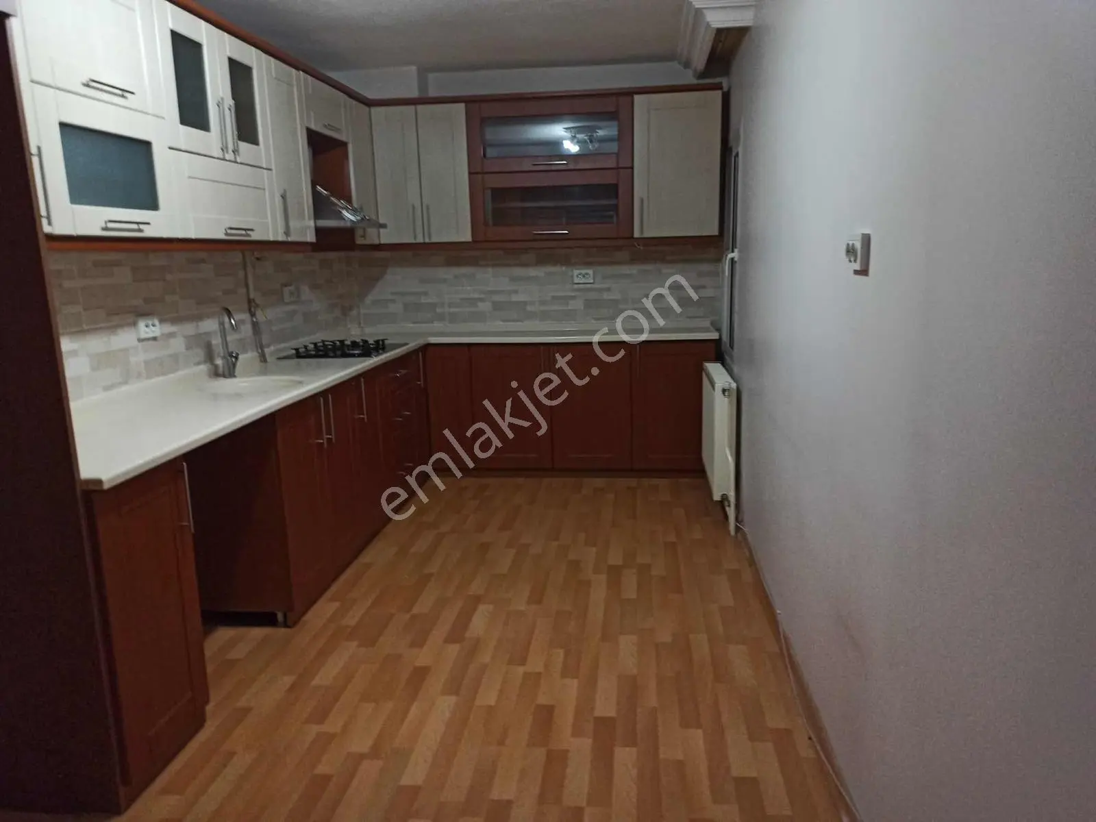 Şirinyer Emek Sitesinde Ara Kat 3+1 Otoparklı — fotoğraf 10