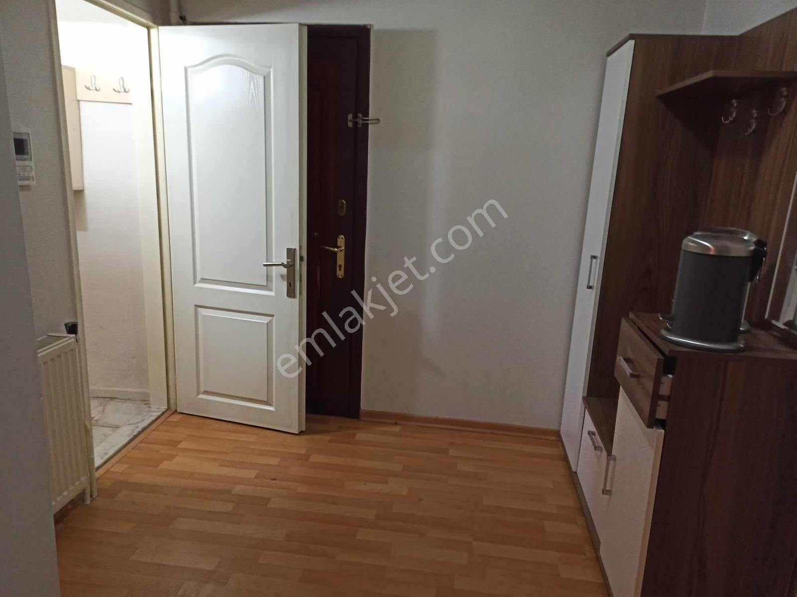 Şirinyer Emek Sitesinde Ara Kat 3+1 Otoparklı — fotoğraf 11