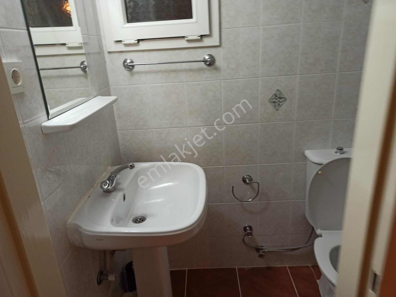 Şirinyer Emek Sitesinde Ara Kat 3+1 Otoparklı — fotoğraf 13