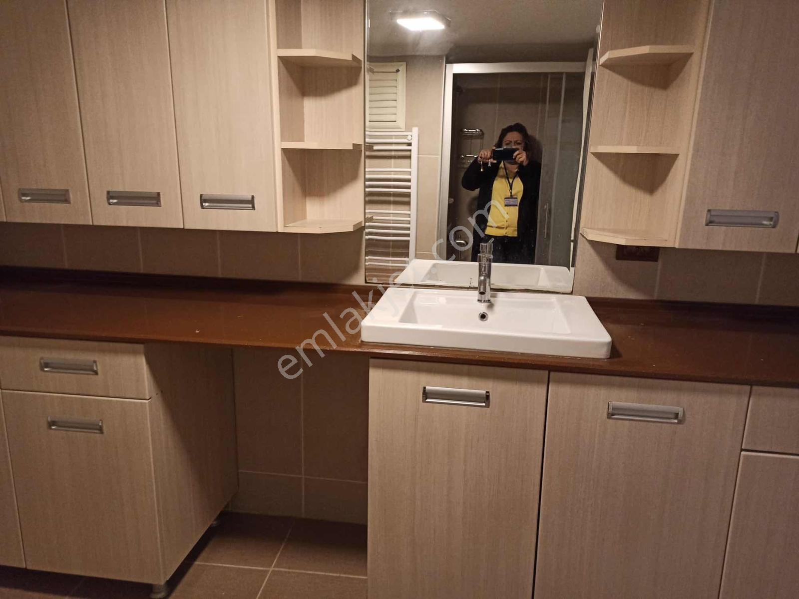 Şirinyer Emek Sitesinde Ara Kat 3+1 Otoparklı — fotoğraf 19