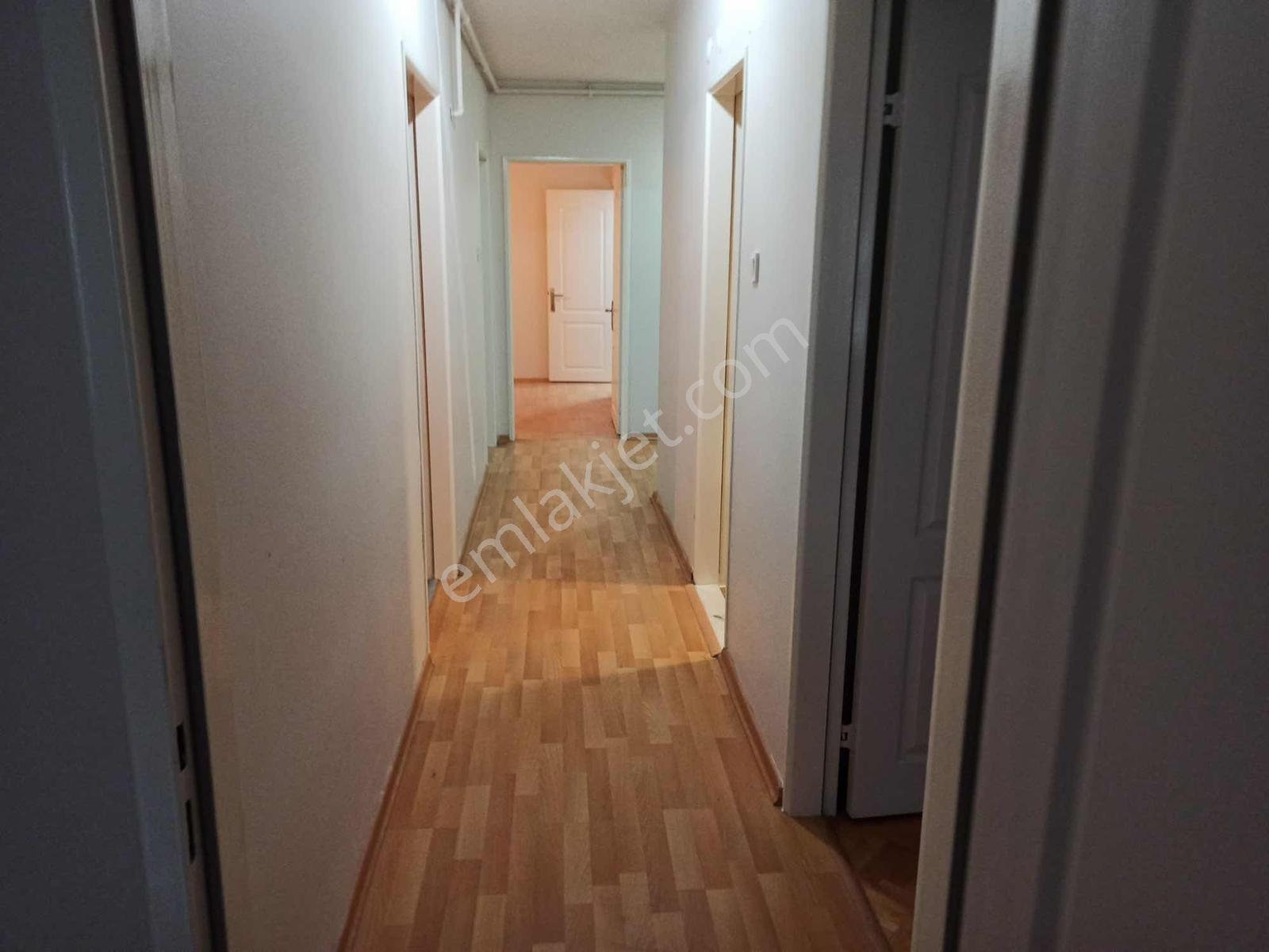 Şirinyer Emek Sitesinde Ara Kat 3+1 Otoparklı — fotoğraf 26