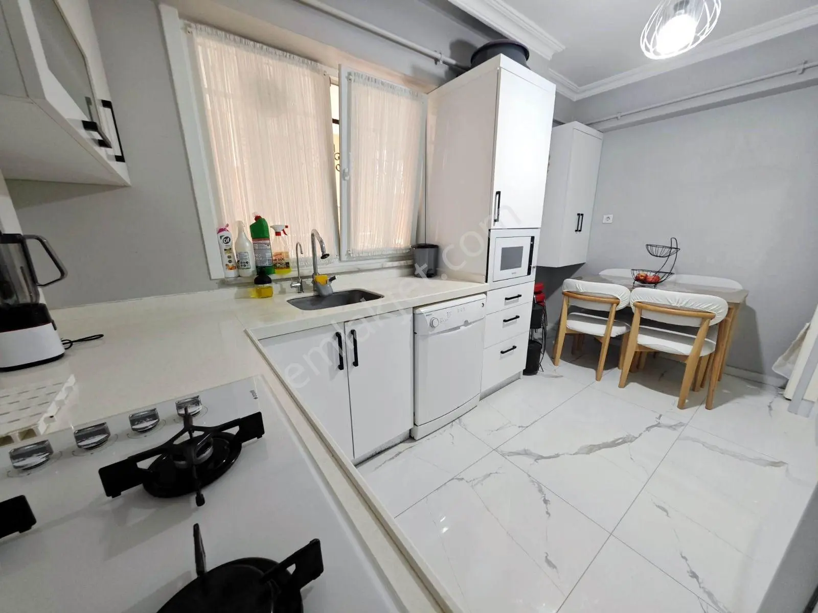 Yenibosna Çakmak Duragında 2+1 Krediye Uygun Geniş Kullanışlı Daire — fotoğraf 14