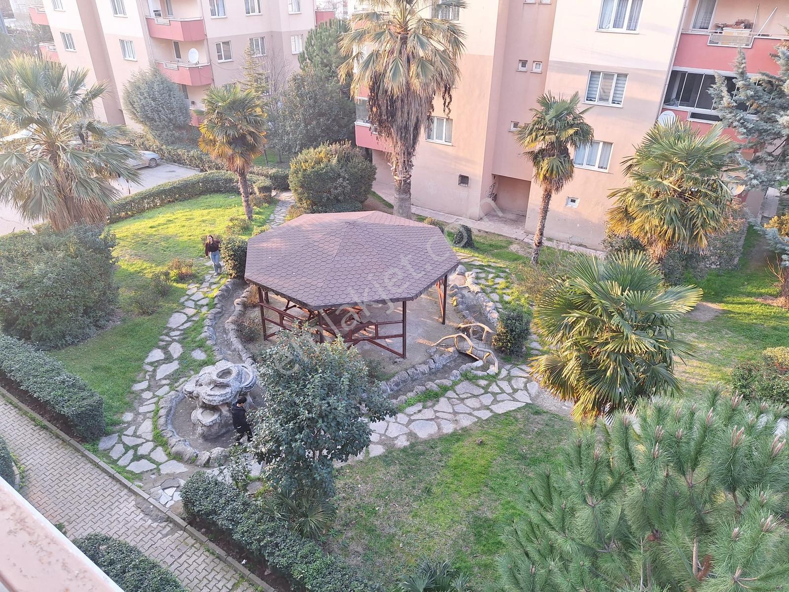 Esen'den Kültür'de Berrak Sitesinde Arakat Satılık Daire — fotoğraf 5