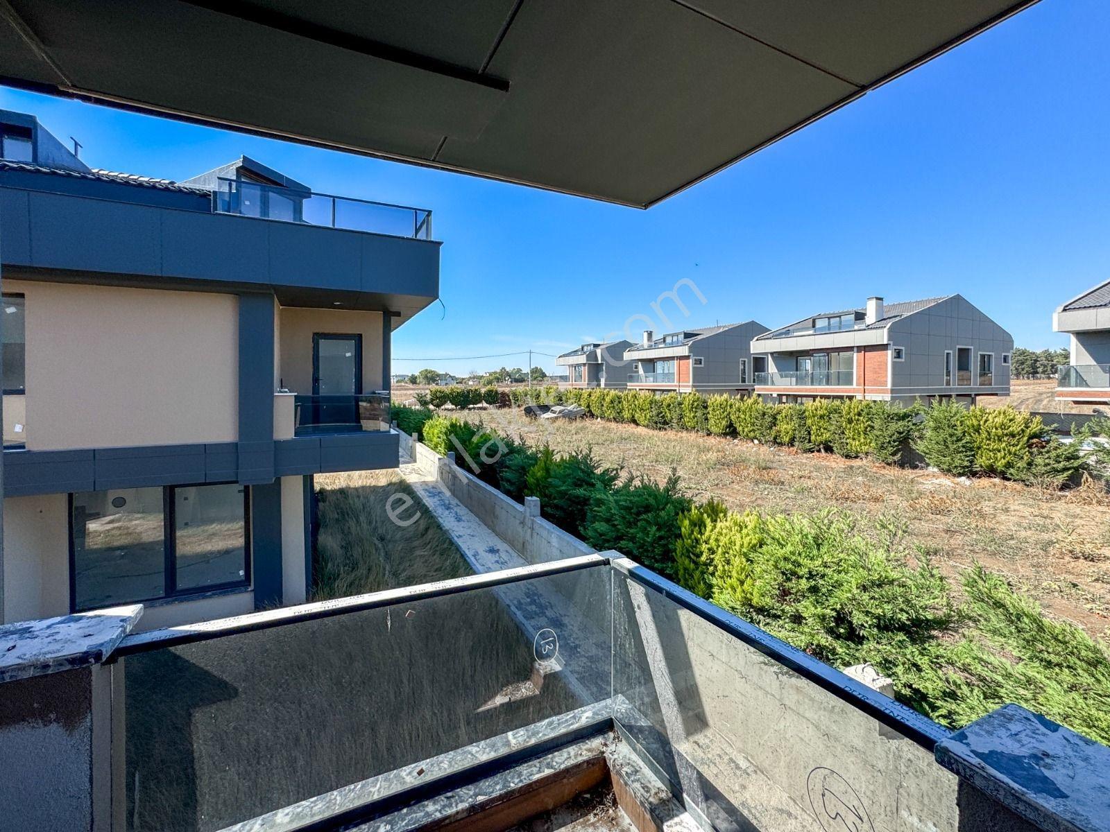 Silivri Selimpaşa Satılık 3+1 Villa — fotoğraf 11