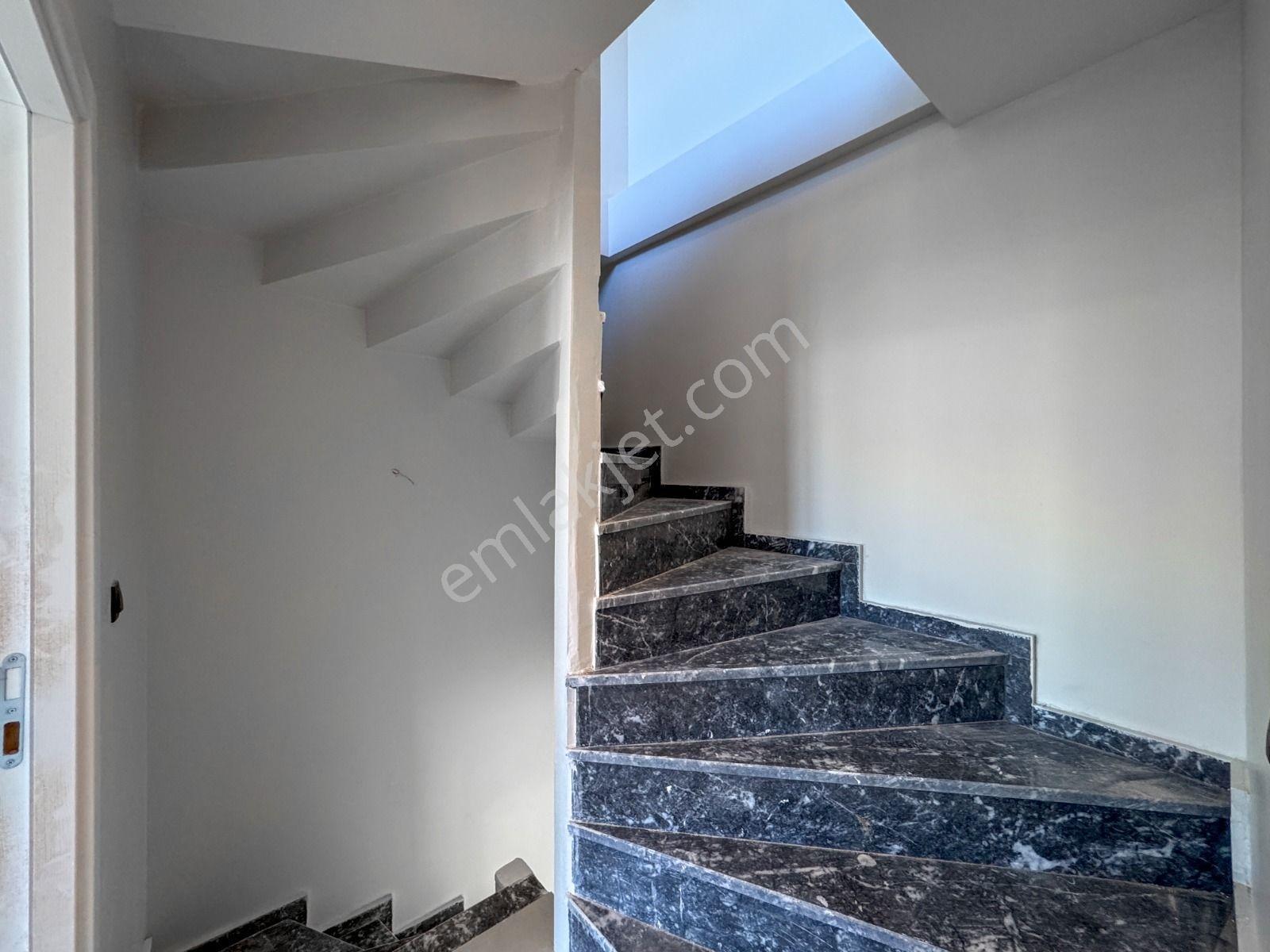 Silivri Selimpaşa Satılık 3+1 Villa — fotoğraf 14
