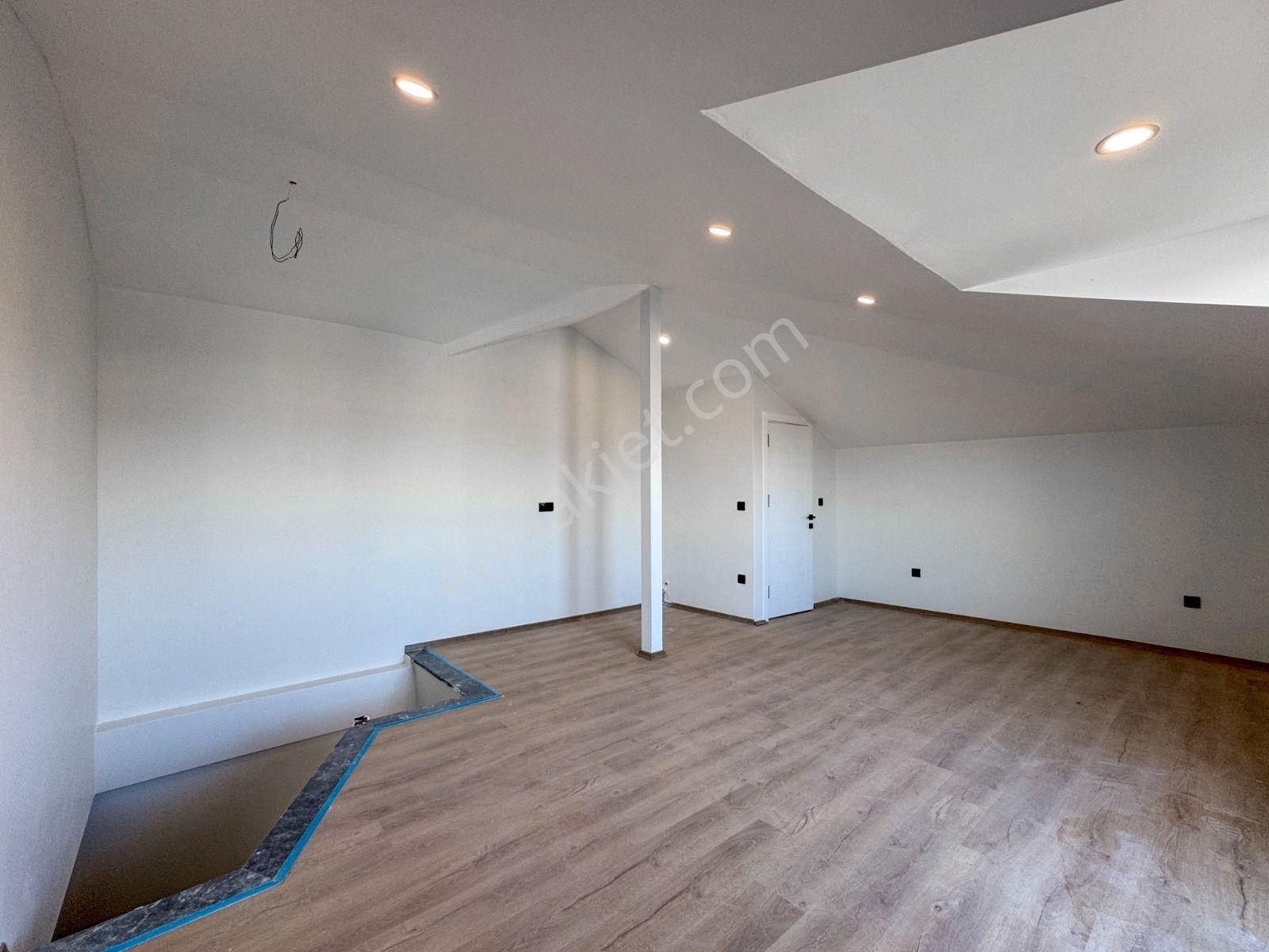 Silivri Selimpaşa Satılık 3+1 Villa — fotoğraf 15