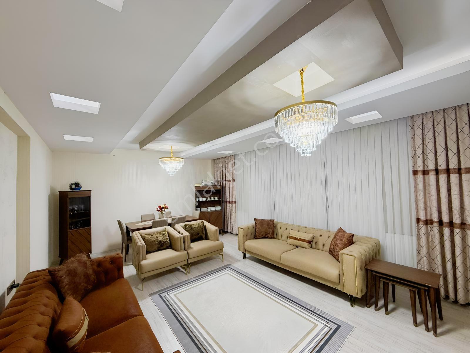 75 Caddeye Yürüme Mesafesi Satılık Geniş Ferah Daire