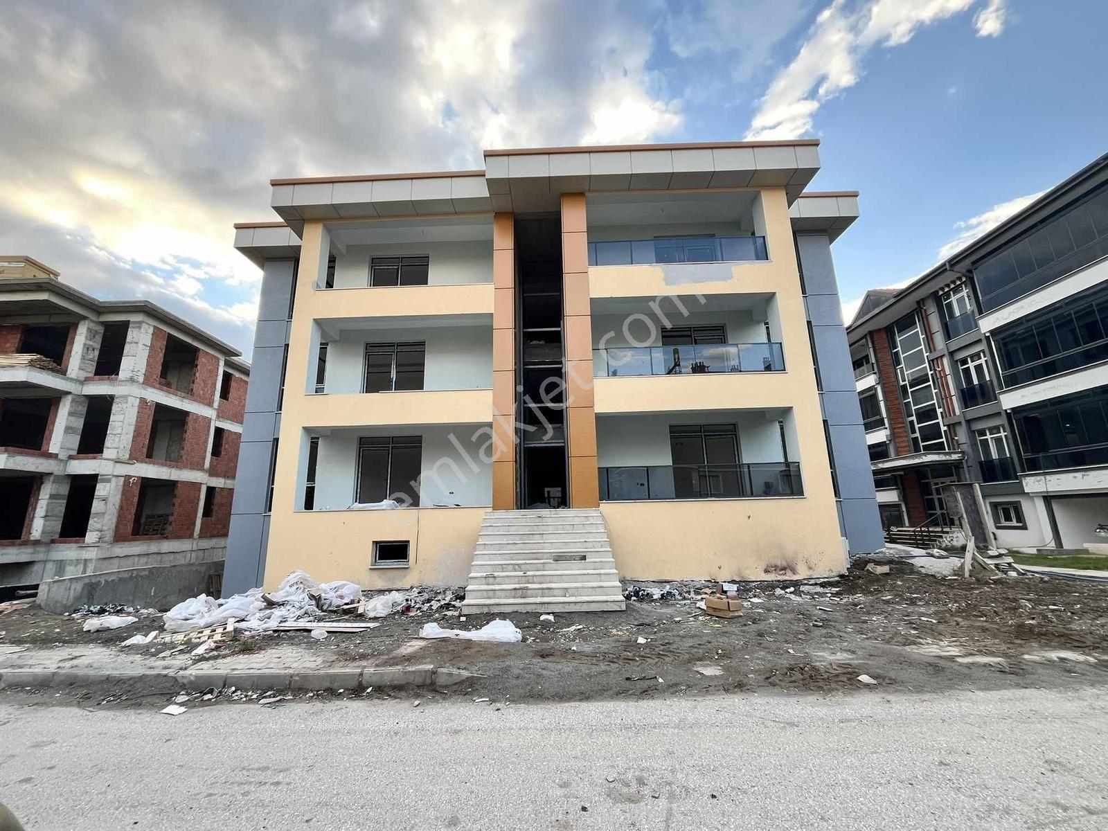 Remax Dem'den Canpark Avmye Yürüme Mesafesinde Satılık 2+0 Daire — fotoğraf 2