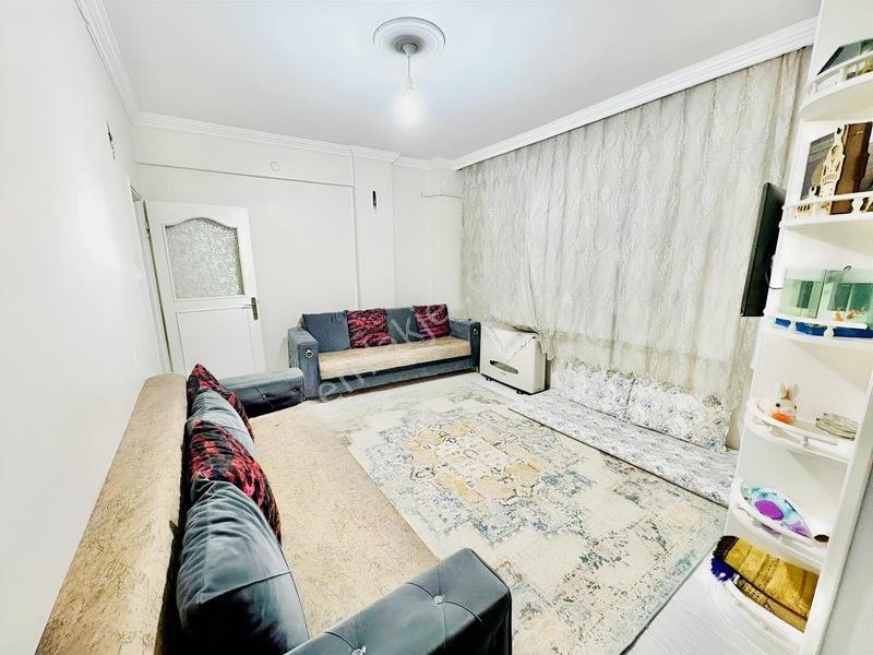 Satılık 2+1 Ara Kat Net 90m2 Merkezi Konumda Temiz Daire — fotoğraf 4