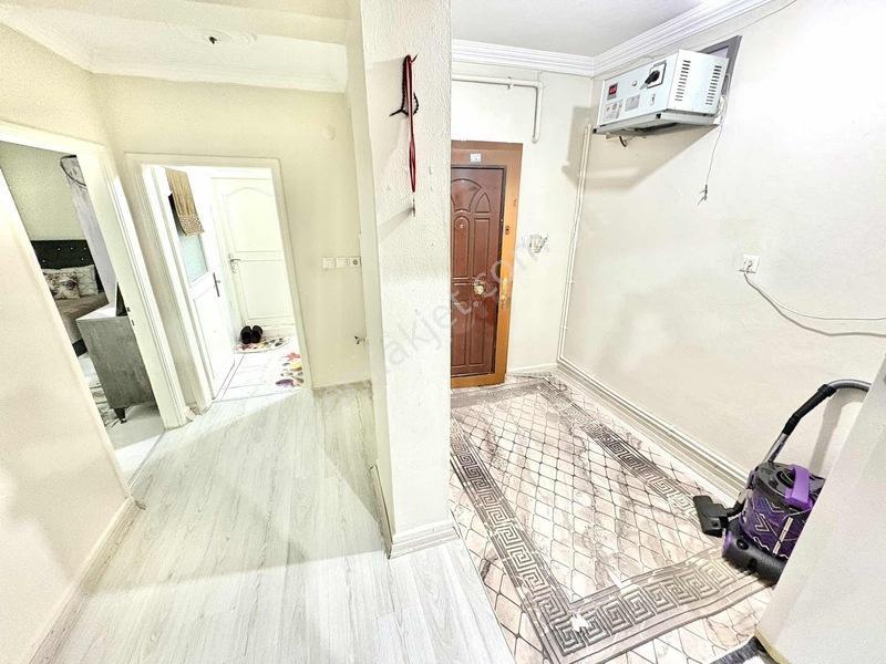 Satılık 2+1 Ara Kat Net 90m2 Merkezi Konumda Temiz Daire — fotoğraf 6