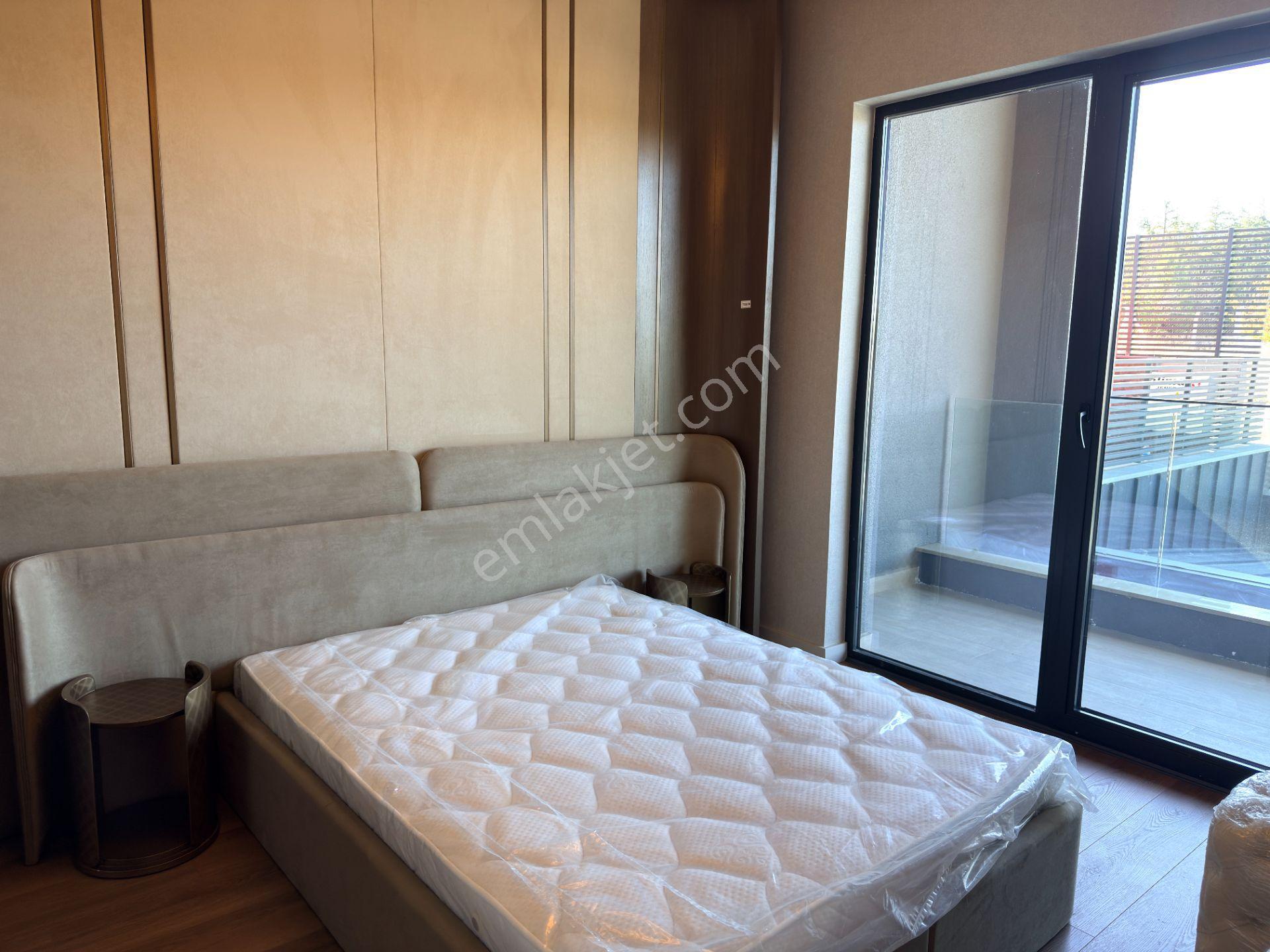 İz İncek Projesinde Hemen Tapu Satılık 1+1 Daire — fotoğraf 18