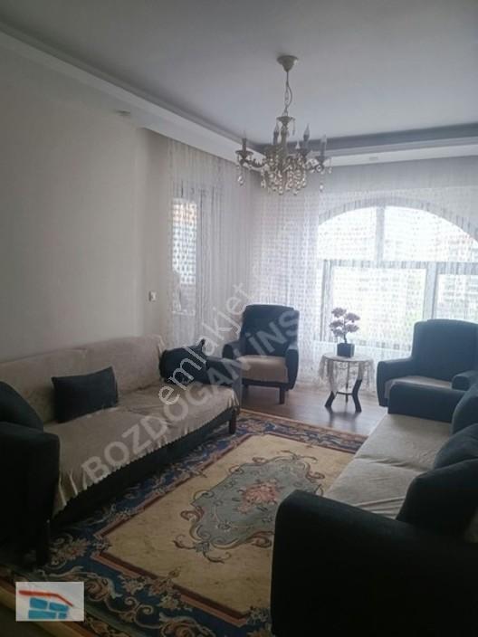 Bozdoğandan Güngör Caddesinde Satılık 3+1 Daire — fotoğraf 13