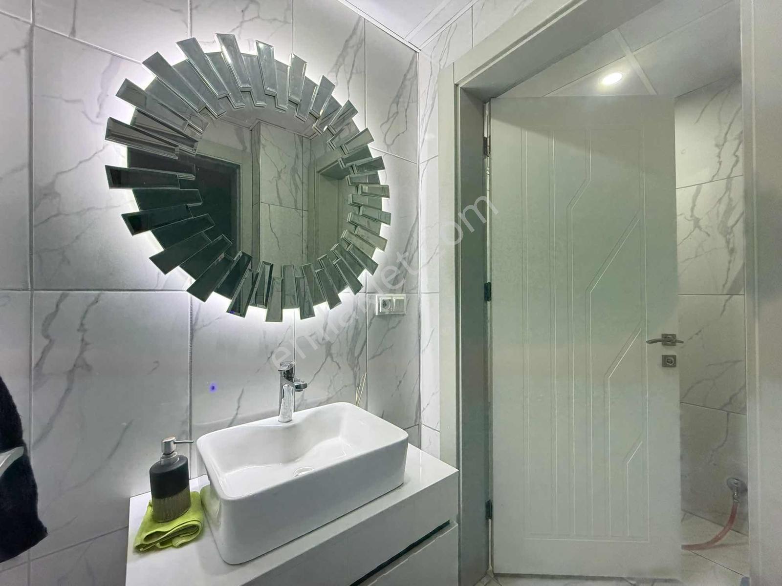 Çimenlik Mahallesinde Geniş 3+1 Satılık Daire !!oturuma Hazır!! — fotoğraf 16