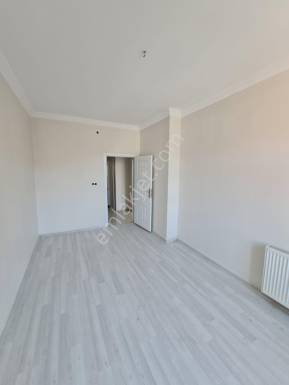 Fiyat Düştü! Taşpazarda 3+1 Satılık İçi Full Yapılı Daire