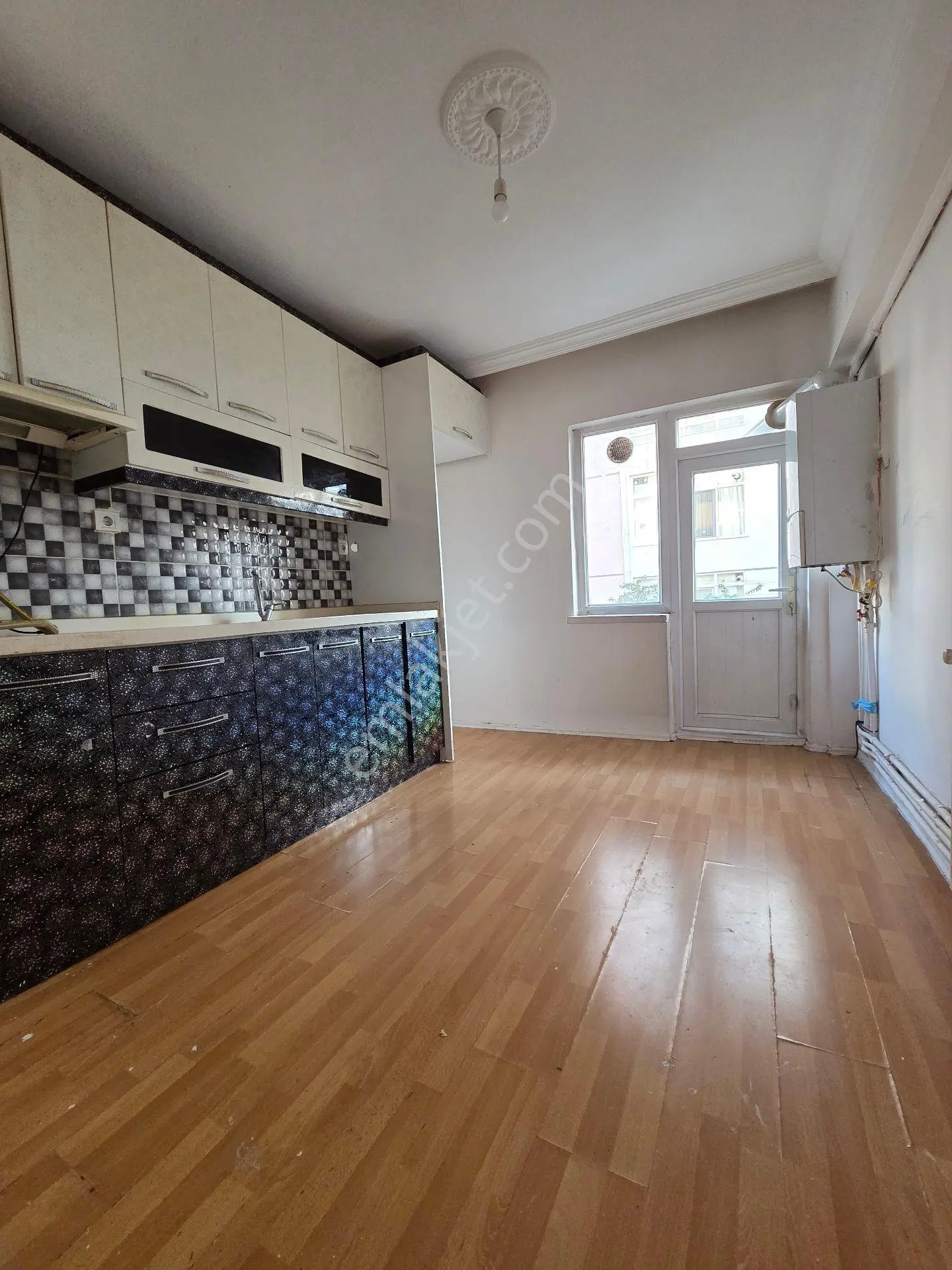 Ankara Sincan Mareşalda 3+1 Katta Satılık Daire — fotoğraf 5