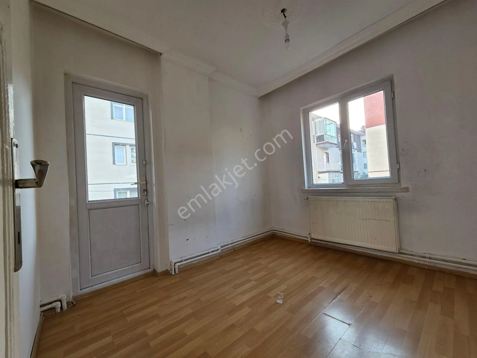Ankara Sincan Mareşalda 3+1 Katta Satılık Daire — fotoğraf 7