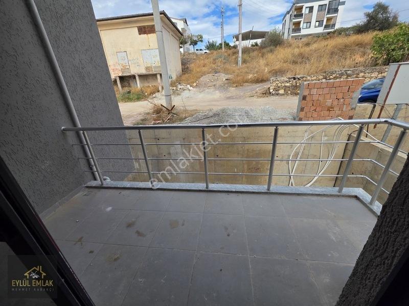Mumcularda Satılık 1+1 Orta Kat Daire — fotoğraf 8