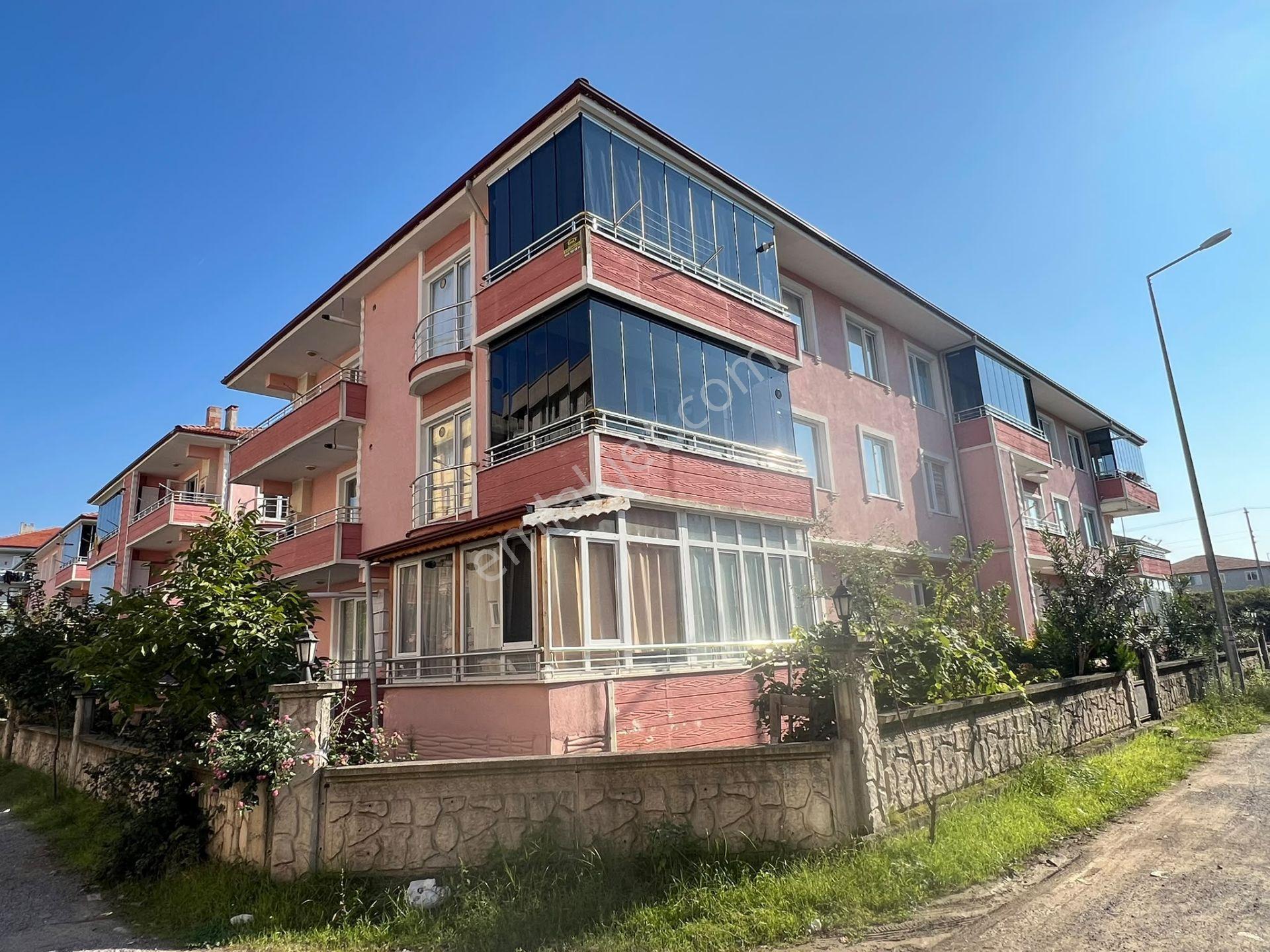 Karasu Çağdaş Mevkinde Denize Yakın Ara Kat 2+1... — fotoğraf 4