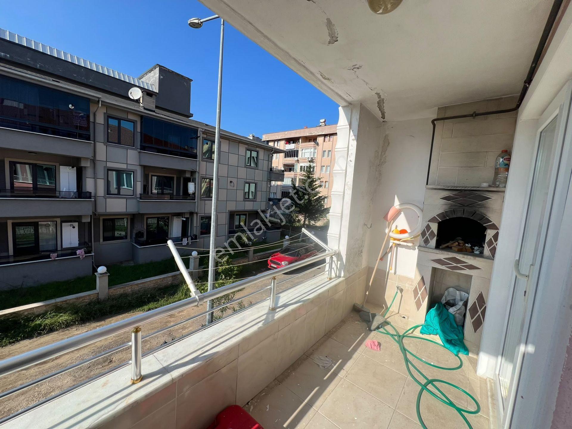 Karasu Çağdaş Mevkinde Denize Yakın Ara Kat 2+1... — fotoğraf 8