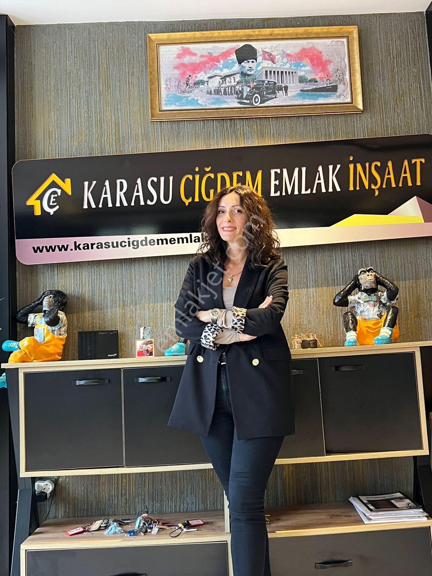 Karasu Çağdaş Mevkinde Denize Yakın Ara Kat 2+1... — fotoğraf 28