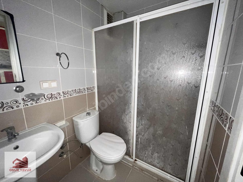 Espark Yakını Eskibağlar Mh. Ön Cephe Geniş 1+1 — fotoğraf 17