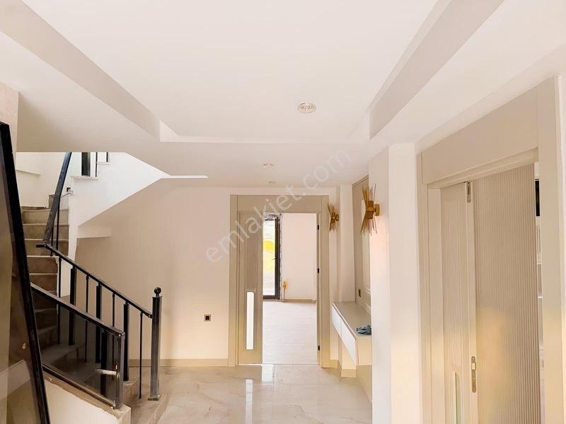 Viva'dan 450 Evlerde Satılık 5.5+1 Villa — fotoğraf 24