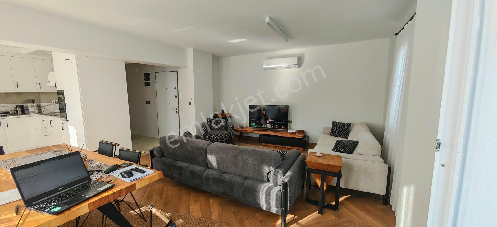 Foça Atatürk Mahallesinde Satılık 3+1 — fotoğraf 6