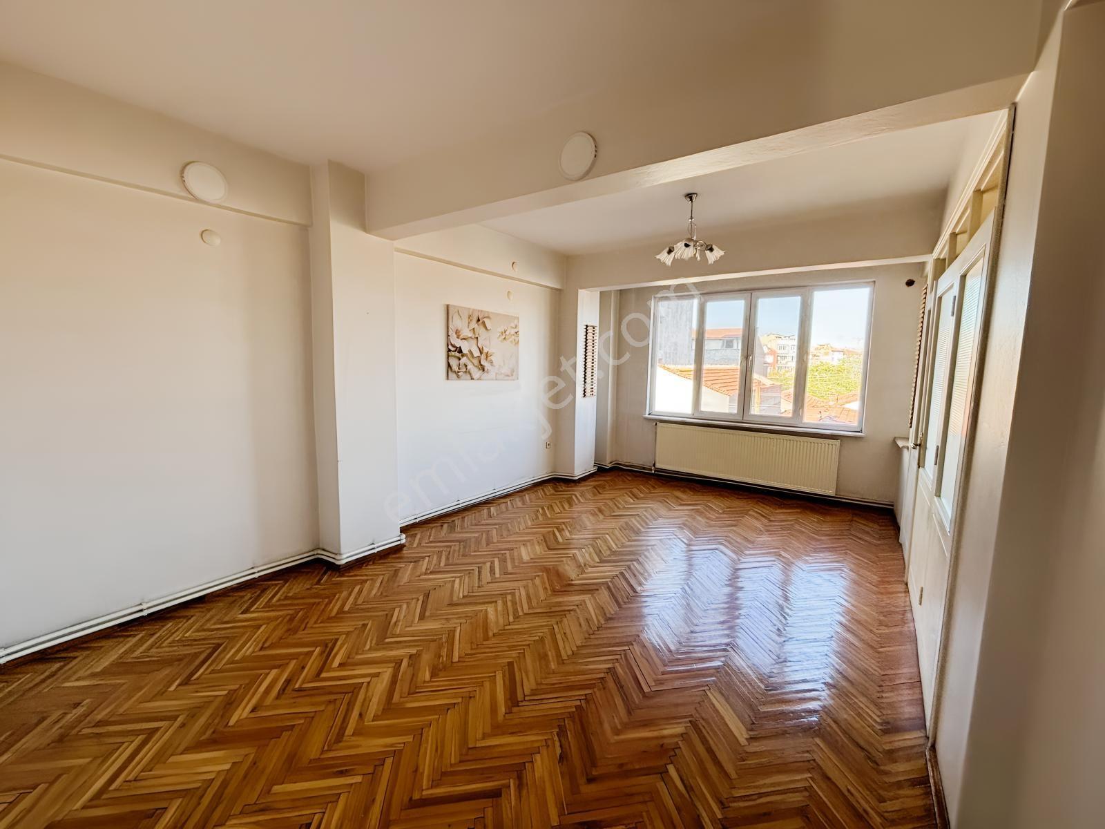 Zenith Real Estate Akıncılar Mh. Ttm Yakını Satılık 2+1 Daire — fotoğraf 3