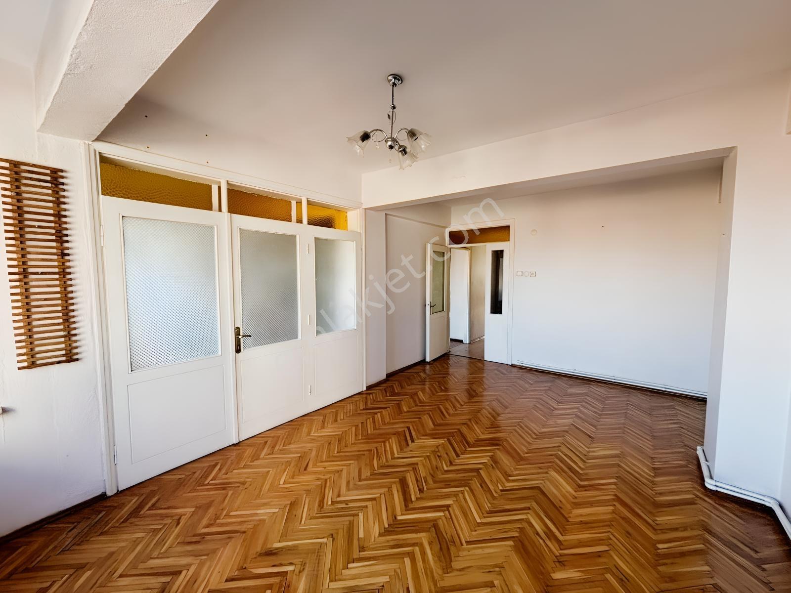 Zenith Real Estate Akıncılar Mh. Ttm Yakını Satılık 2+1 Daire — fotoğraf 6