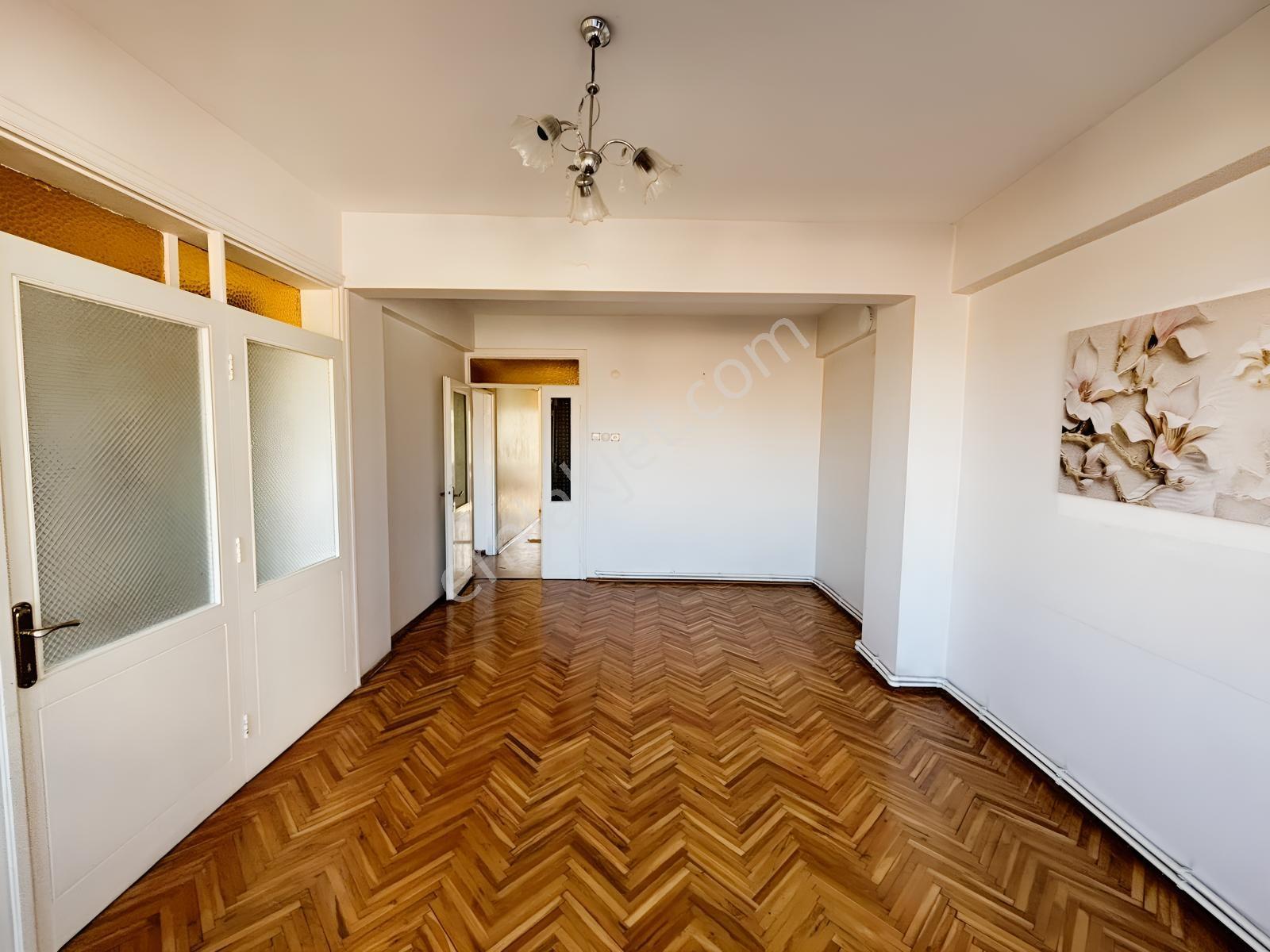 Zenith Real Estate Akıncılar Mh. Ttm Yakını Satılık 2+1 Daire — fotoğraf 7