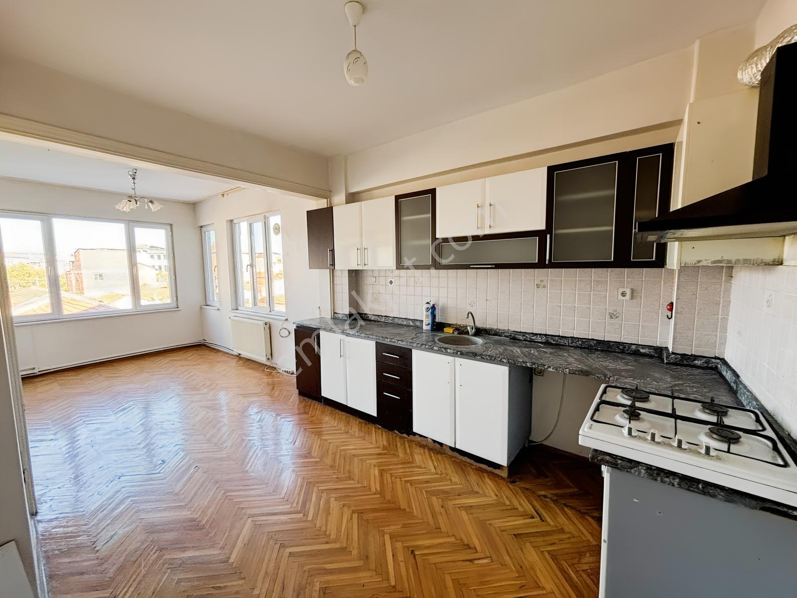 Zenith Real Estate Akıncılar Mh. Ttm Yakını Satılık 2+1 Daire — fotoğraf 9