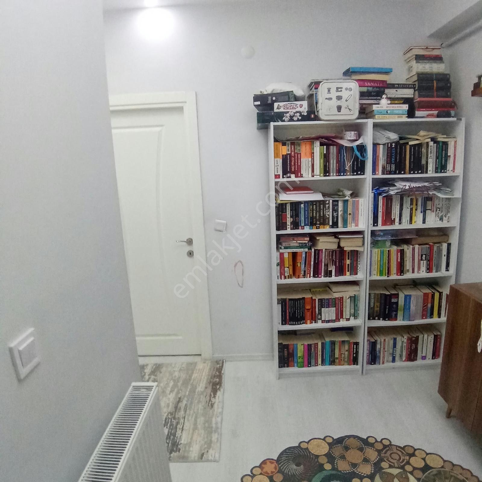 Ege Emlak'tan Çarşı İçerisinde Ara Kat Satılık 2+1 Daire — fotoğraf 14