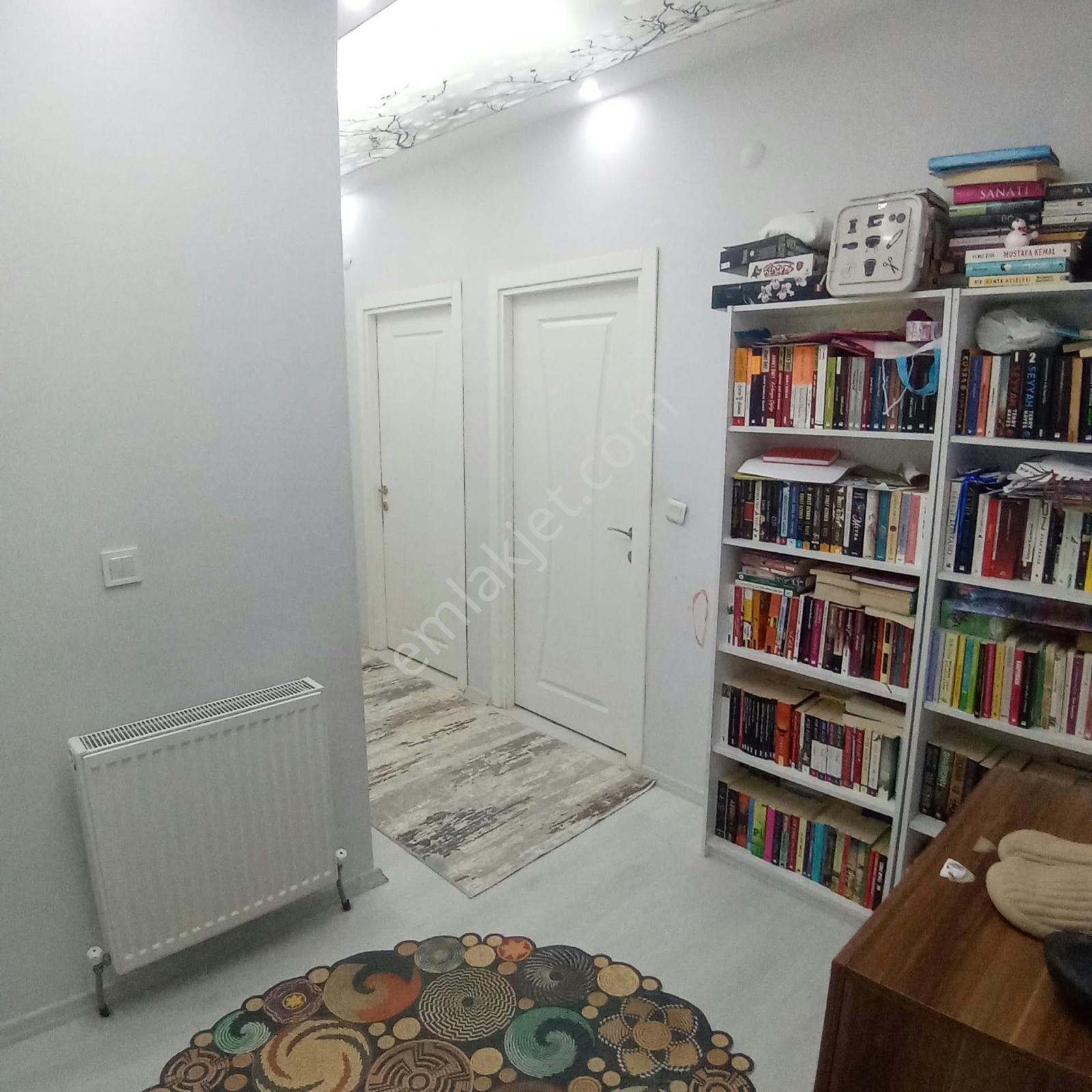 Ege Emlak'tan Çarşı İçerisinde Ara Kat Satılık 2+1 Daire — fotoğraf 21