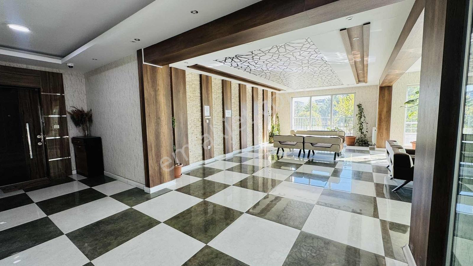 Batı Loft Sitesinde Satılık 4+1 Lüx Daire — fotoğraf 5