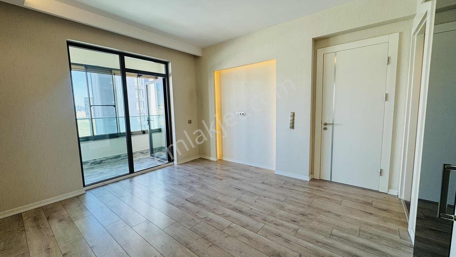 Batı Loft Sitesinde Satılık 4+1 Lüx Daire — fotoğraf 8
