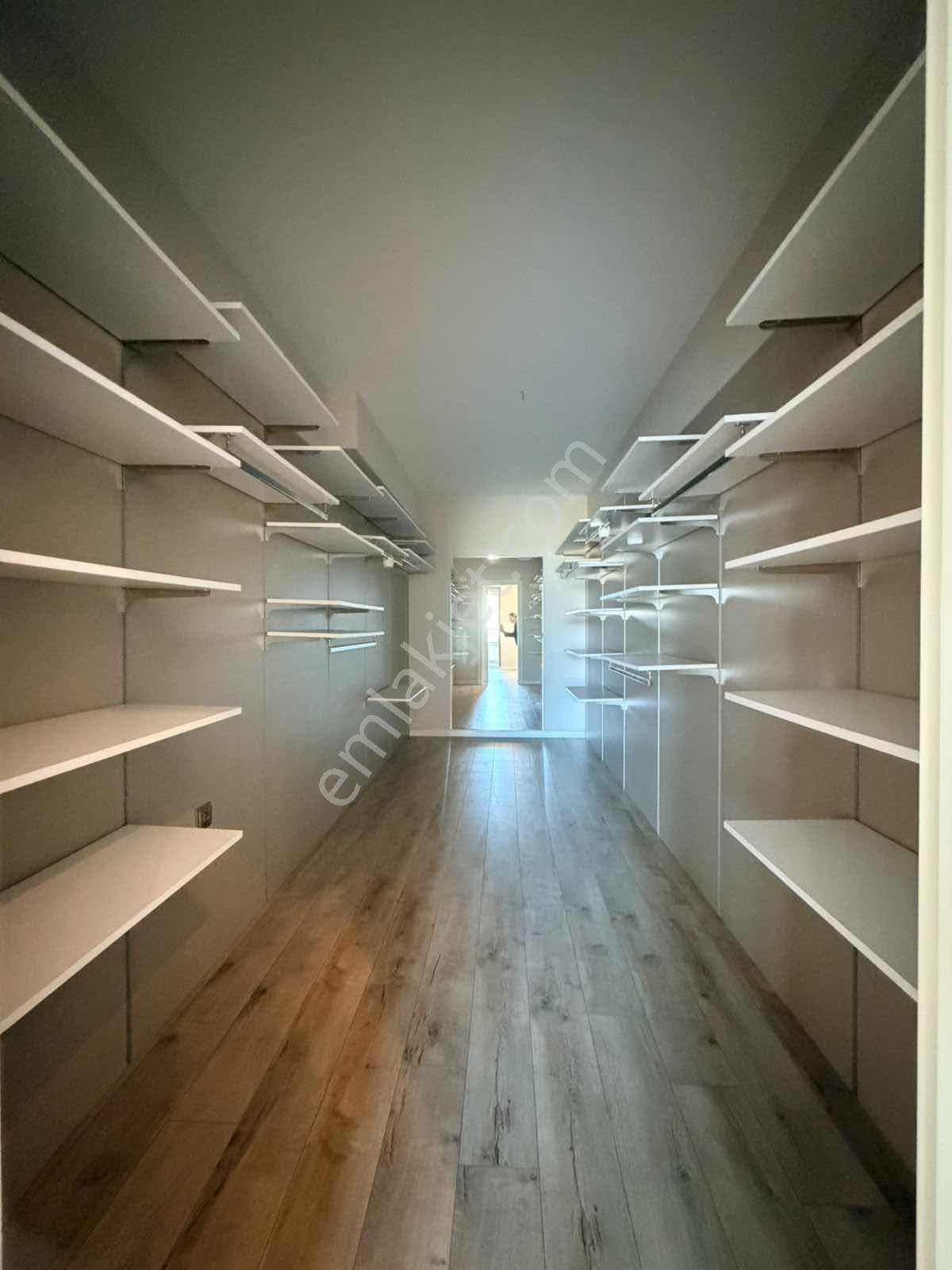 Batı Loft Sitesinde Satılık 4+1 Lüx Daire — fotoğraf 9