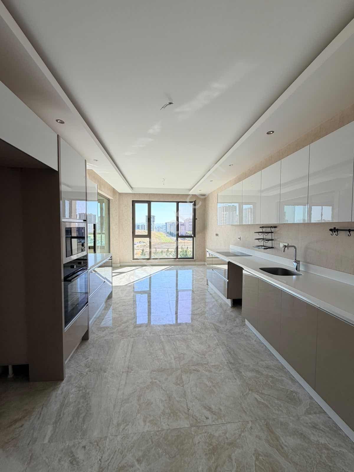 Batı Loft Sitesinde Satılık 4+1 Lüx Daire — fotoğraf 13