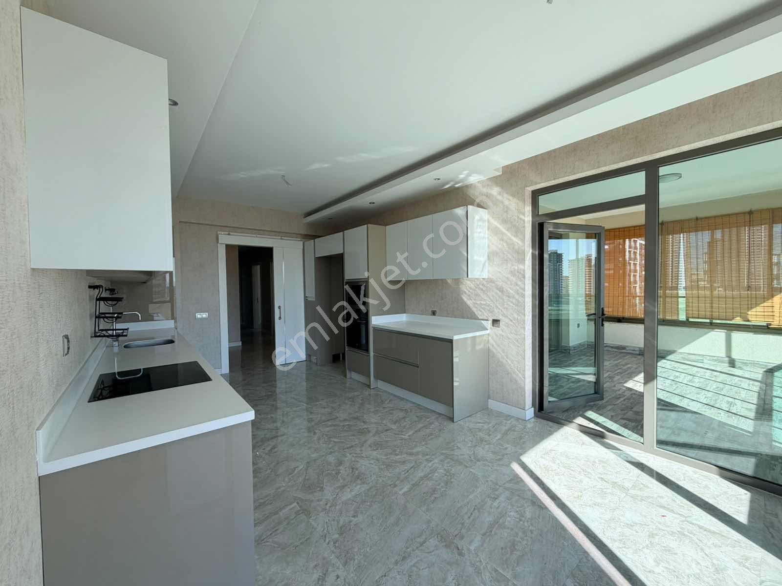 Batı Loft Sitesinde Satılık 4+1 Lüx Daire — fotoğraf 14