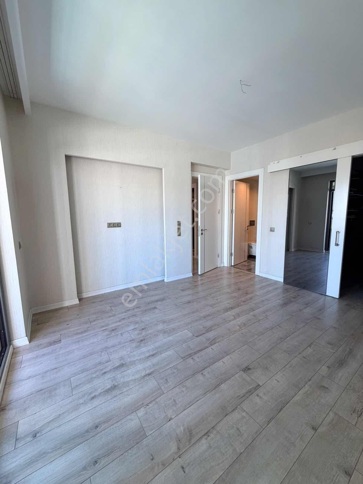 Batı Loft Sitesinde Satılık 4+1 Lüx Daire — fotoğraf 17