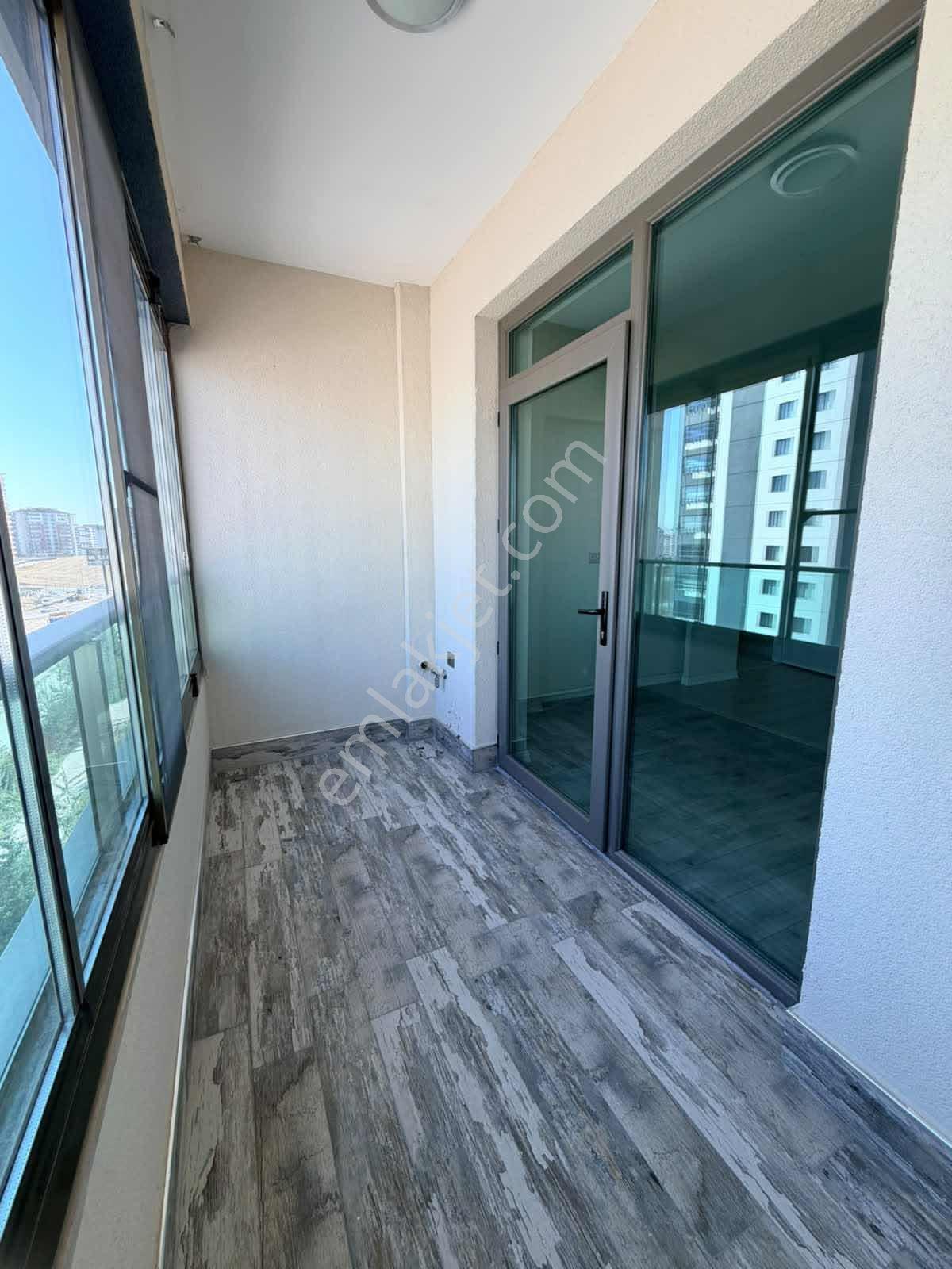 Batı Loft Sitesinde Satılık 4+1 Lüx Daire — fotoğraf 23