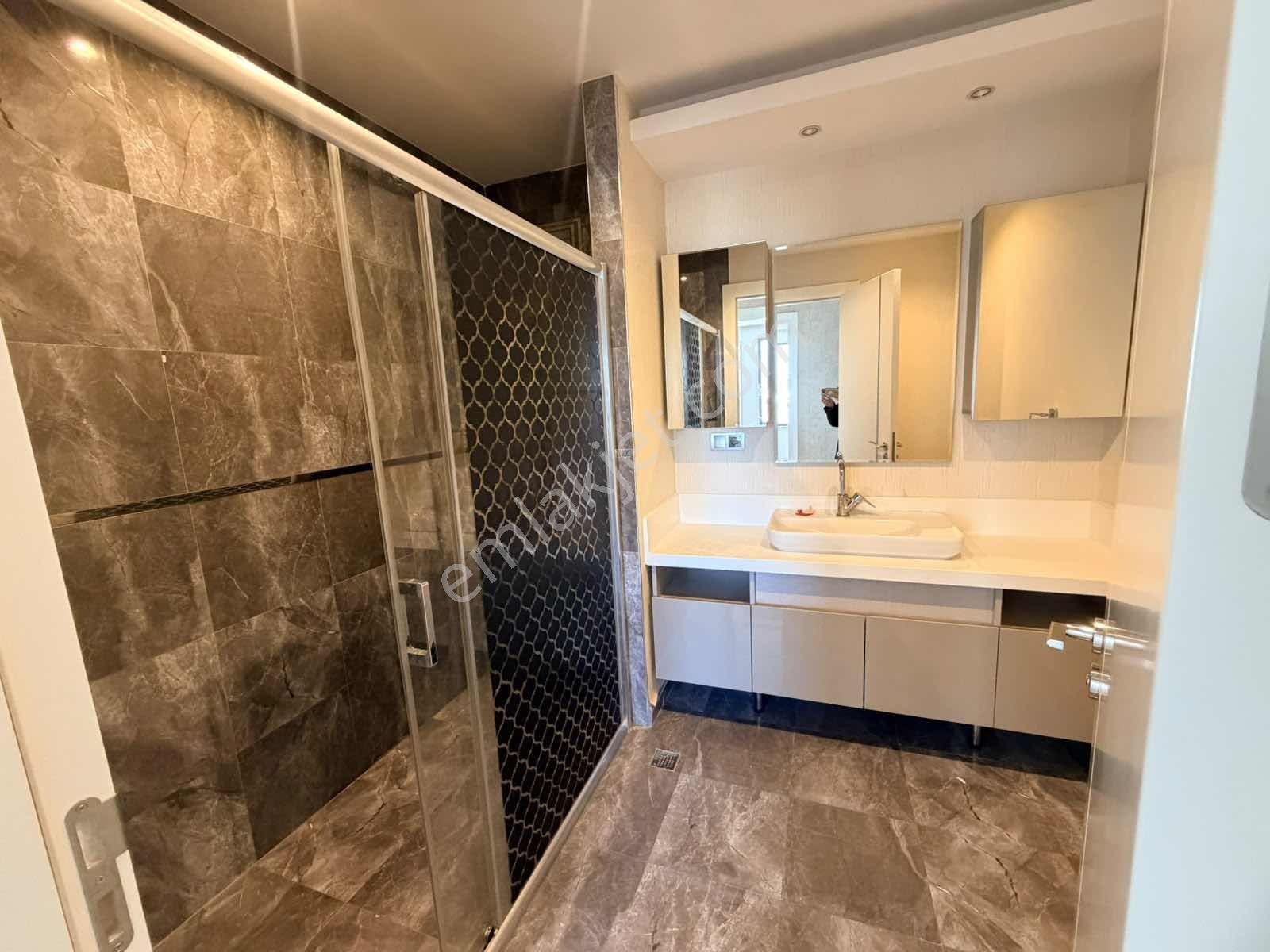 Batı Loft Sitesinde Satılık 4+1 Lüx Daire — fotoğraf 24