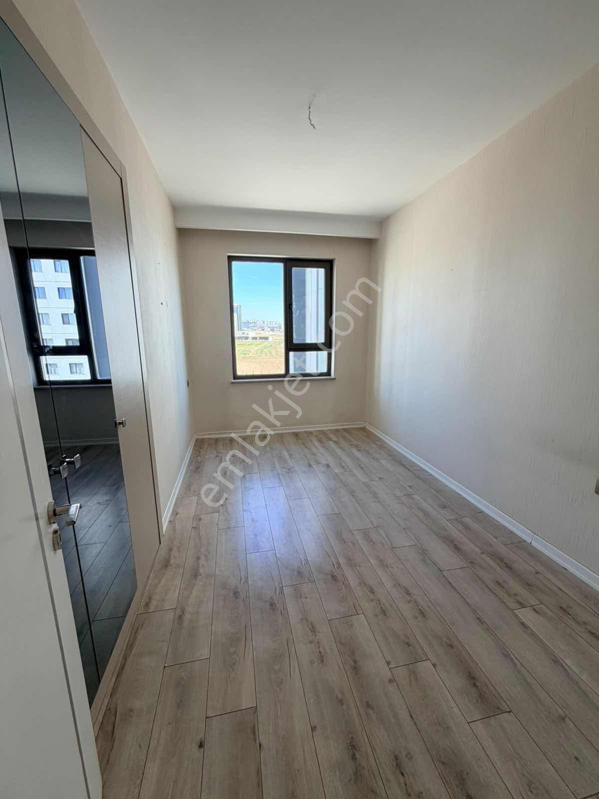 Batı Loft Sitesinde Satılık 4+1 Lüx Daire — fotoğraf 32