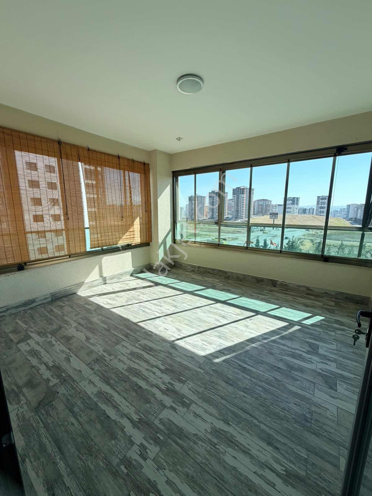 Batı Loft Sitesinde Satılık 4+1 Lüx Daire — fotoğraf 34