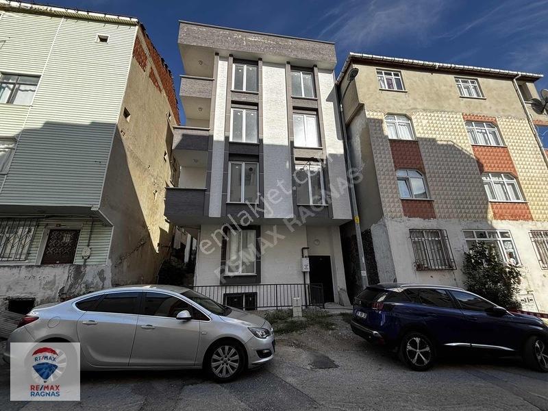 Çekmeköy Mehmet Akif Mahallesi'nde Satılık 1+1 Daire — fotoğraf 2