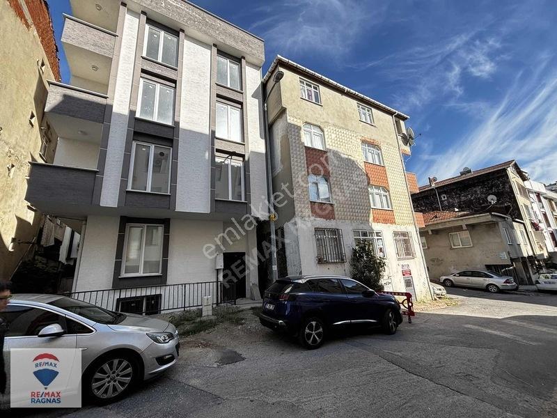 Çekmeköy Mehmet Akif Mahallesi'nde Satılık 1+1 Daire — fotoğraf 3