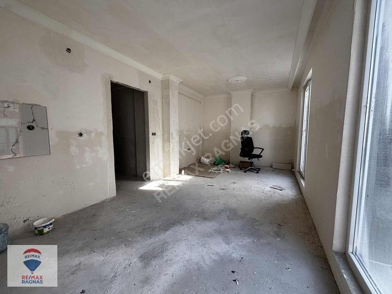 Çekmeköy Mehmet Akif Mahallesi'nde Satılık 1+1 Daire — fotoğraf 9