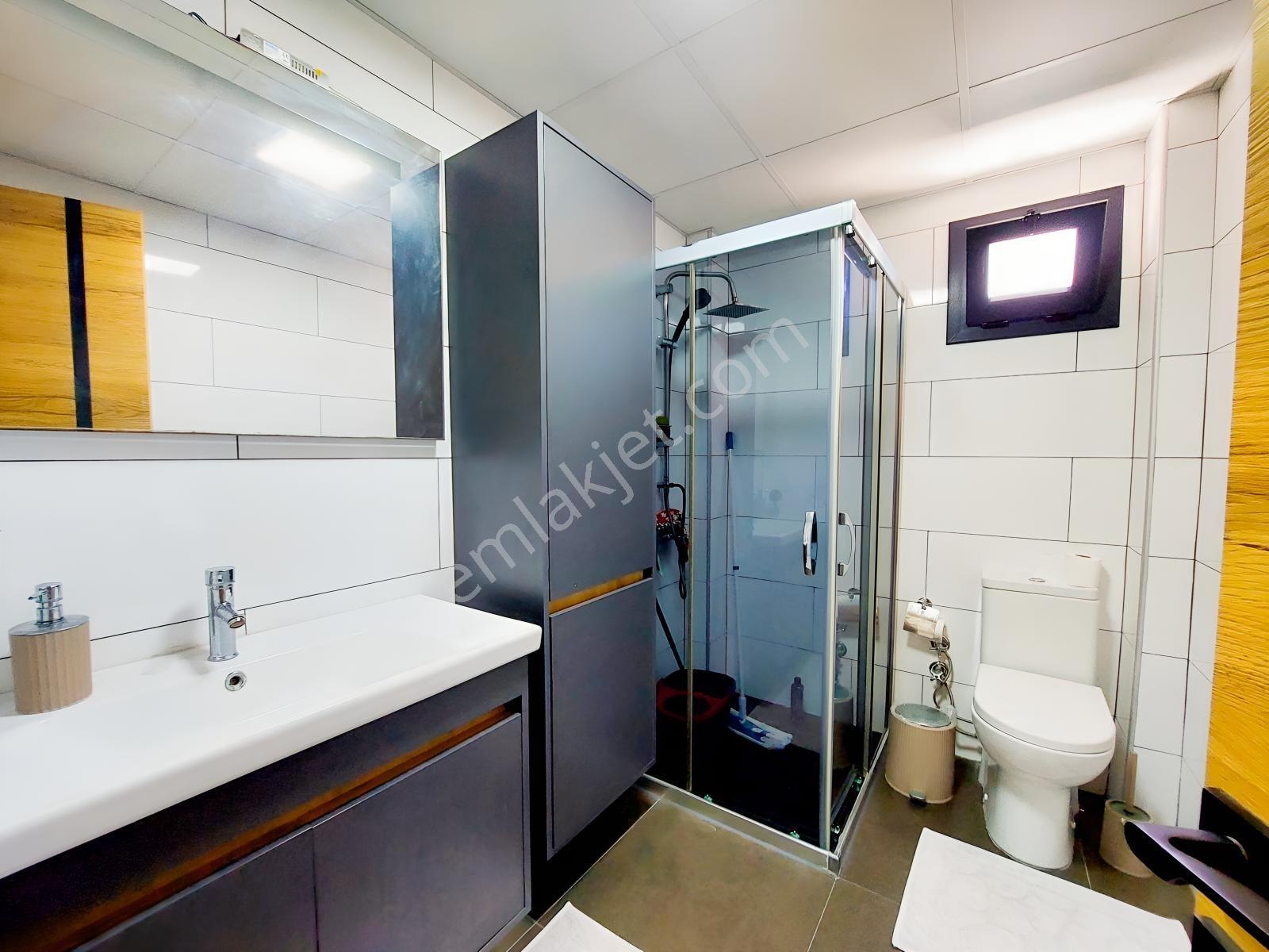 Doğalgazlı Havuzlu Sitede Geniş 3+1 Daire — fotoğraf 13